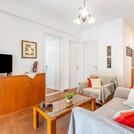 Apartament Kalantzis *